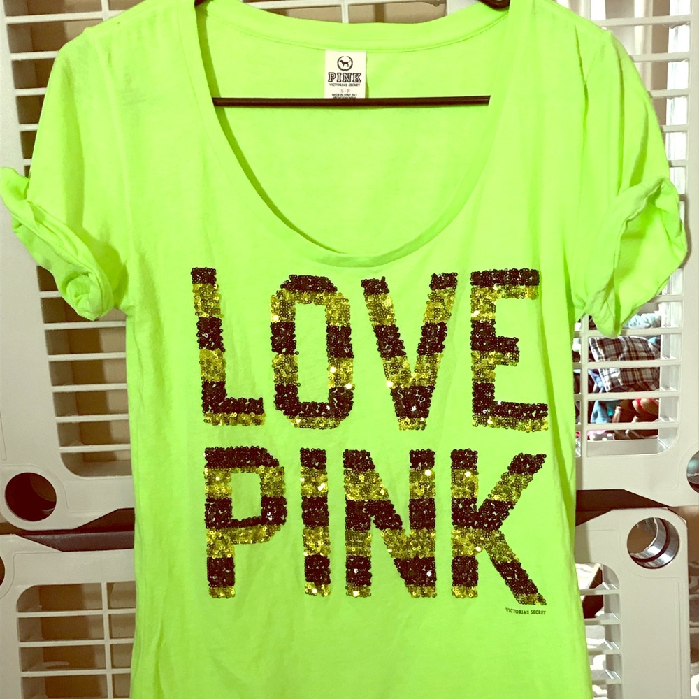 VS Pink T-shirt